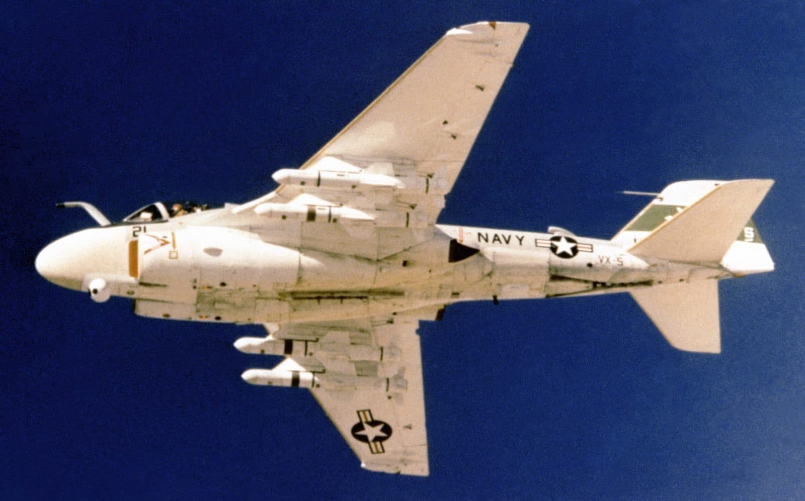 must-watch-this-great-film-about-the-capabilities-of-the-a-6e-intruder
